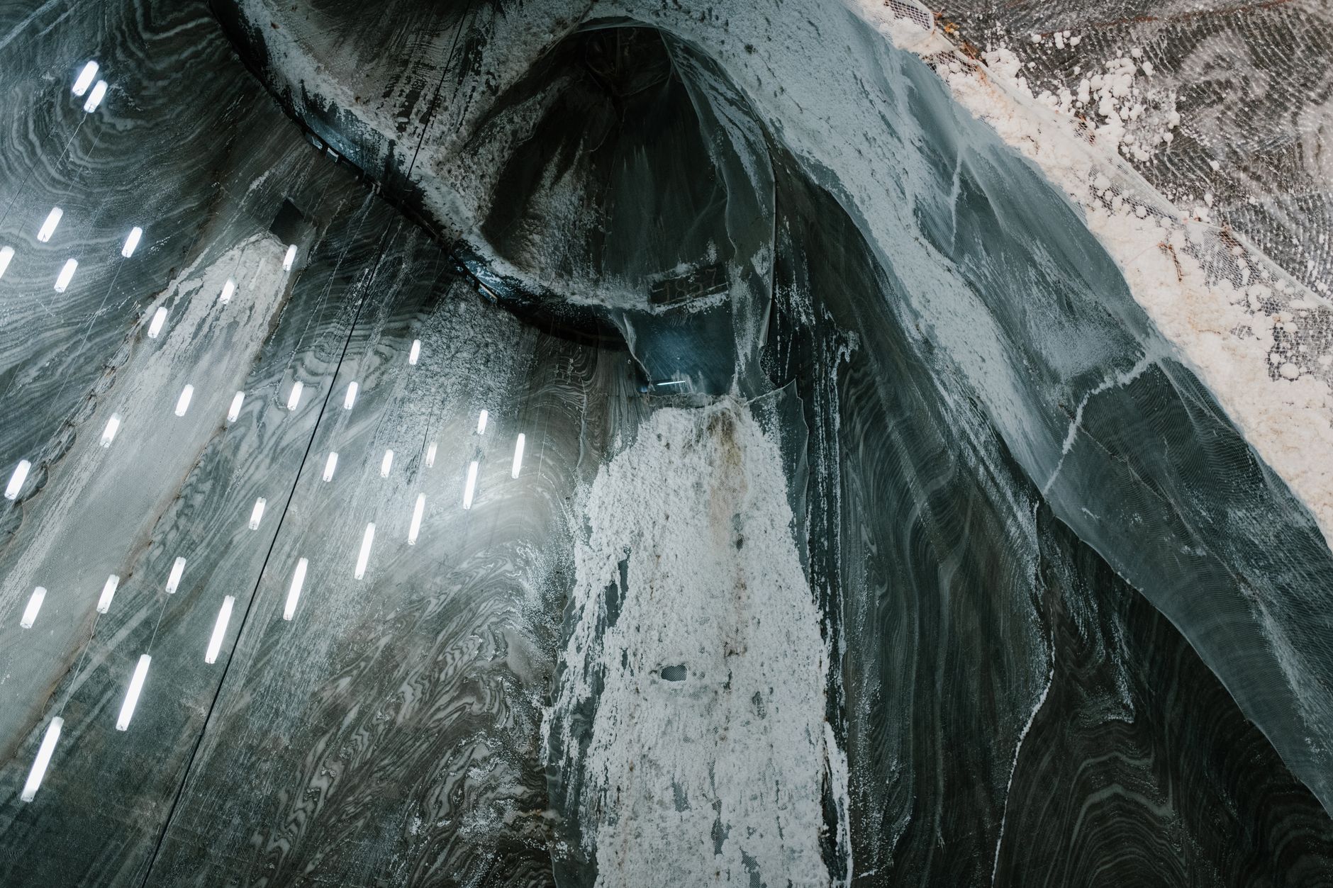 Pompage inondation cave équipe à Issy-les-Moulineaux